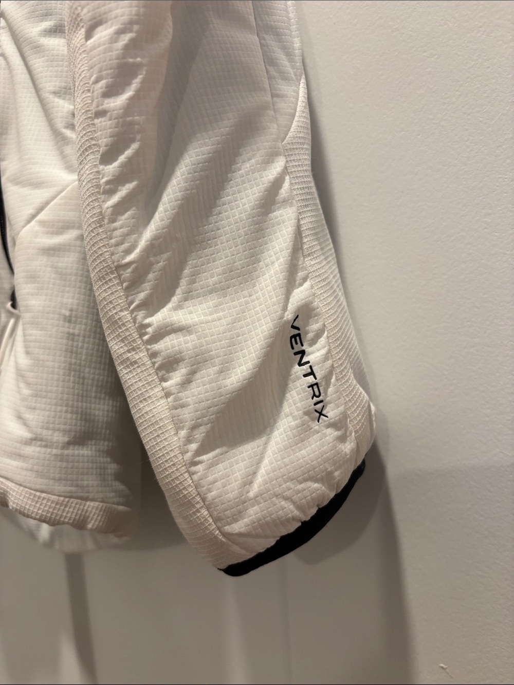 Noth Face Lightweight Ventrix Jacket white w/ black trim Size Med EUC - Picture 8 of 13